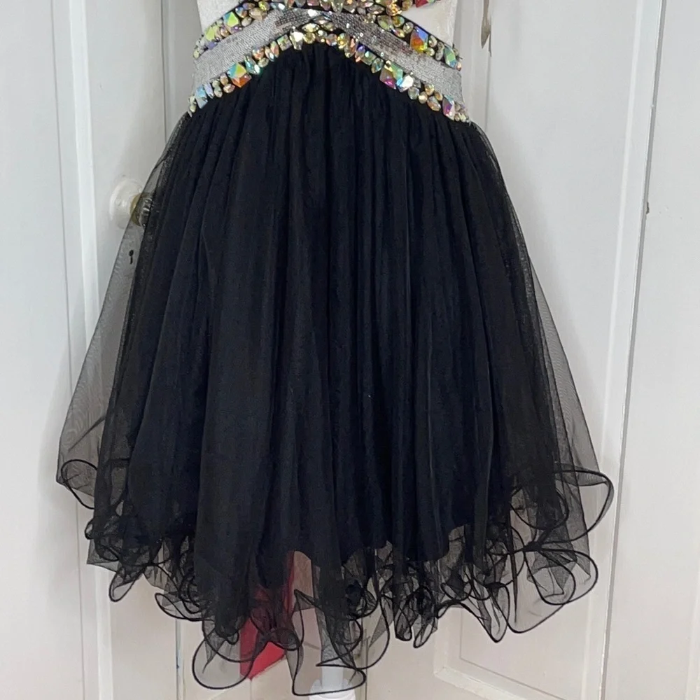 Blondie Nites•Dress - Picture 3 of 11